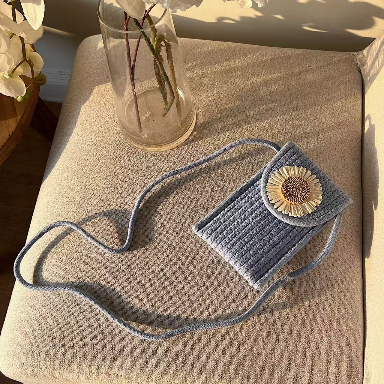 Vintage Sunflower Bloom Jute Sling Bag Silicone Phone Cases For iPhone