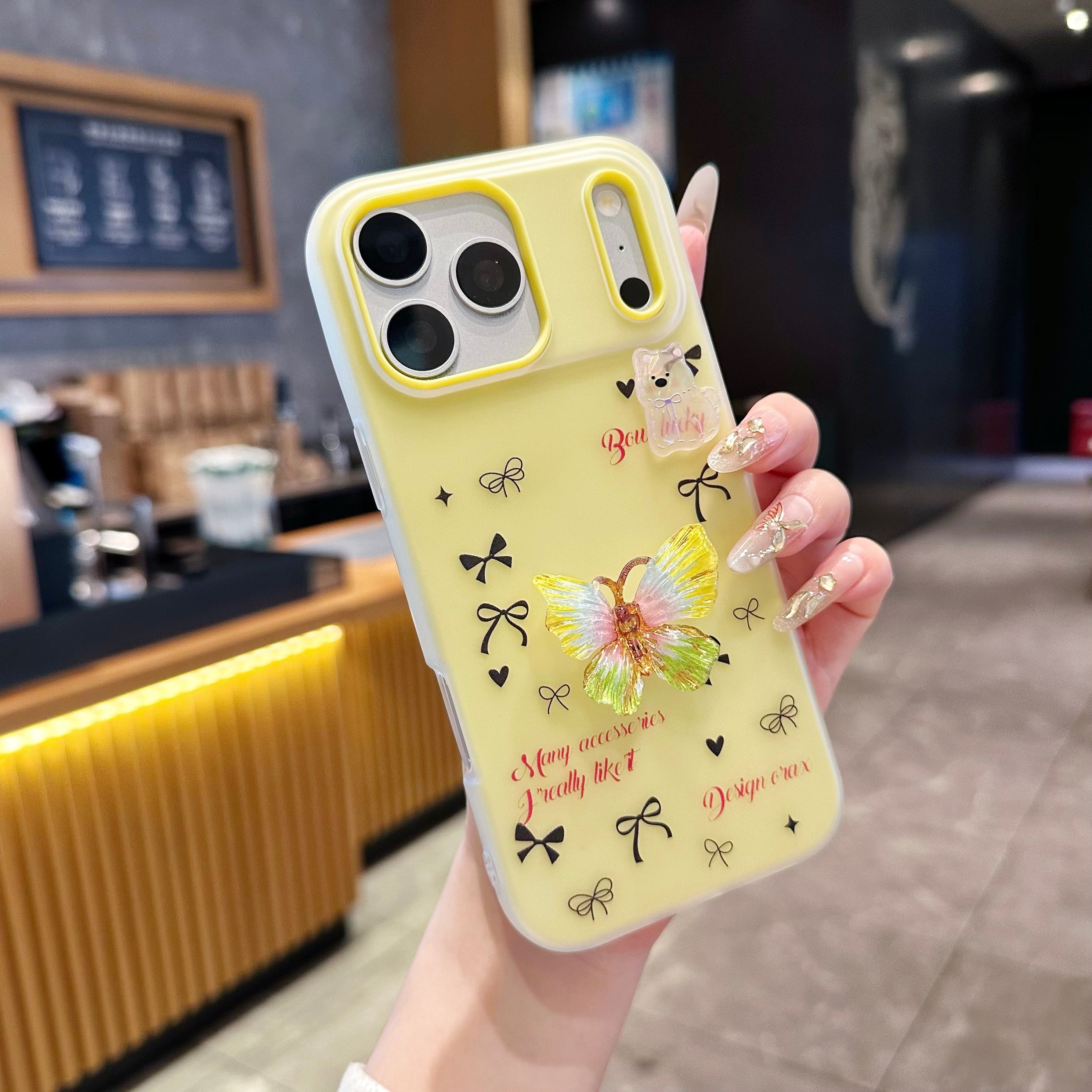 Sunbeam Élan Butterfly Case with Luxe Bow Motifs & Gloss Finish