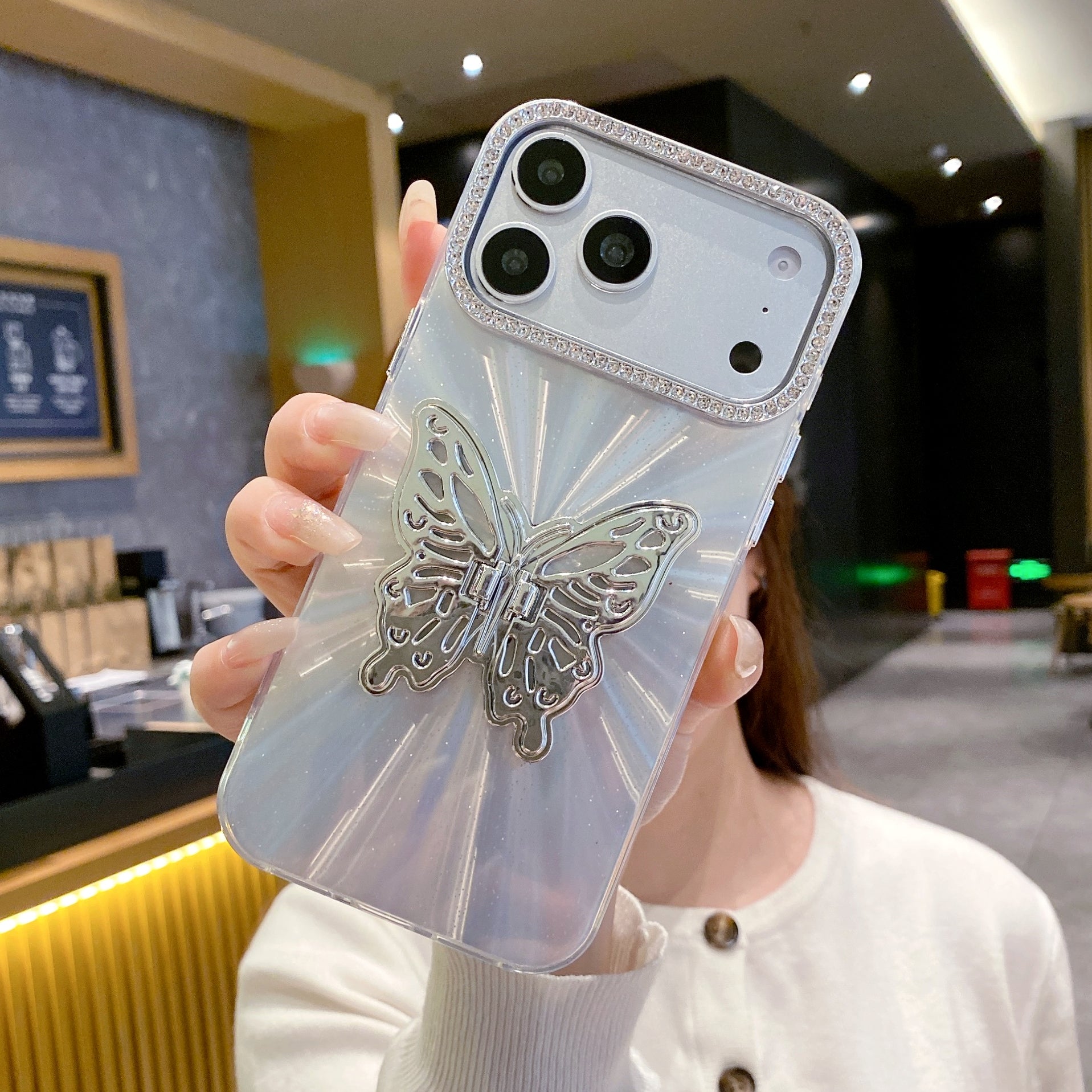 Luxe Wing Shine Case With Diamond Edge and Shimmer Effect Silicone Case For iPhone