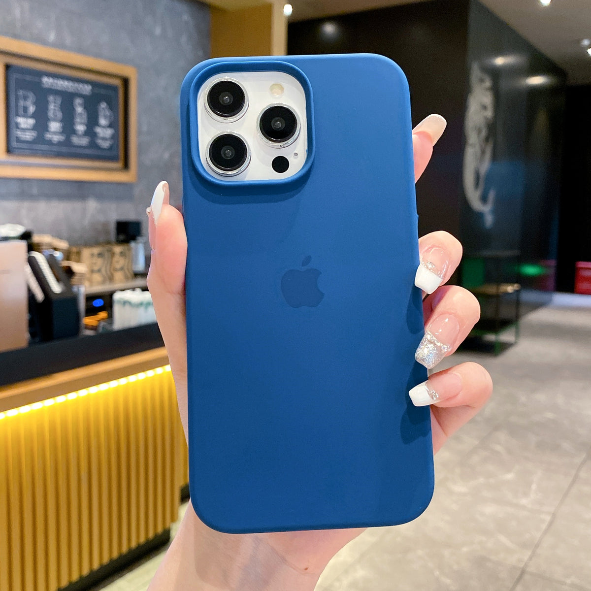Deep Blue Dark Mode With Apple Edition Silicone Phone Case For iPhone 18 Pro Max - Image 4